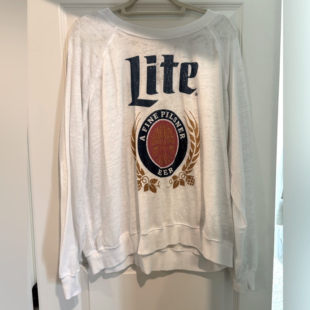 Recycled Karma sweater/sweatshirt. Size Medium. Oversize and so cute.